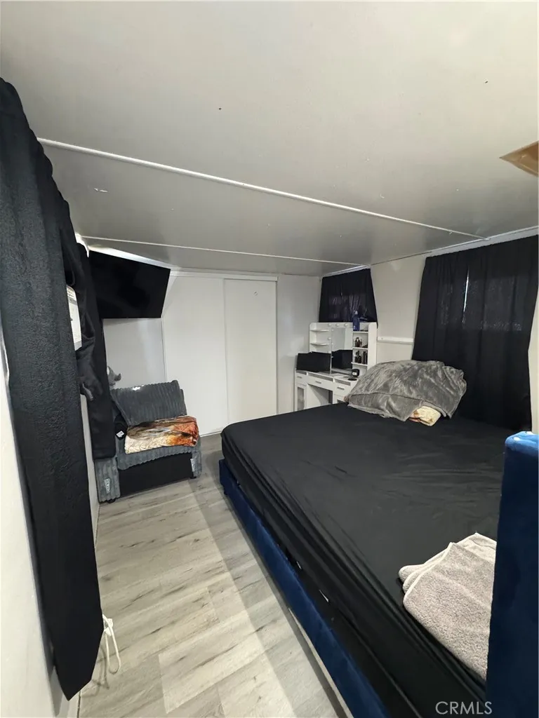 22325 US HWY 18 Apple Valley, CA 92307
