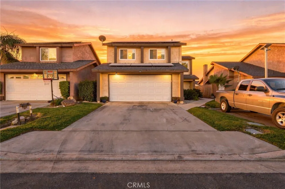 1143 E Ferguson Visalia, CA 93292
