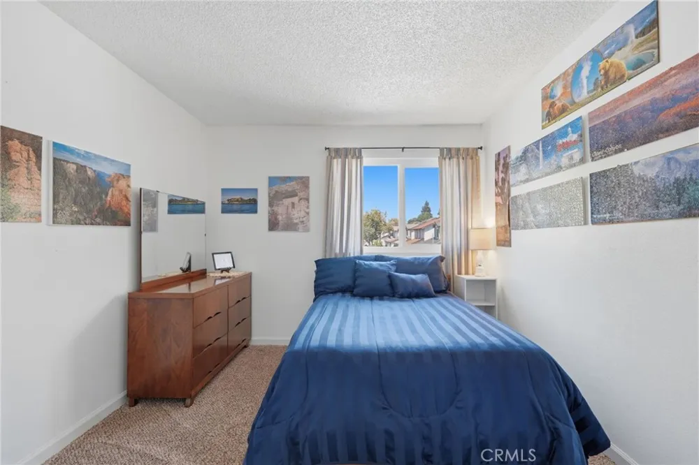 1143 E Ferguson Visalia, CA 93292