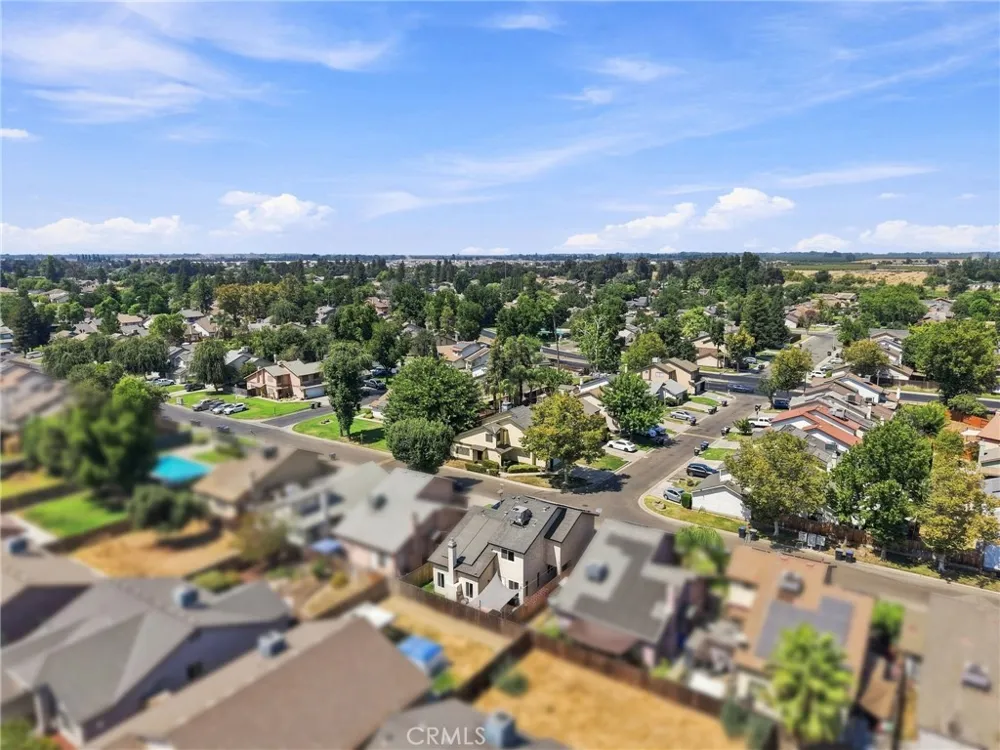 1143 E Ferguson Visalia, CA 93292