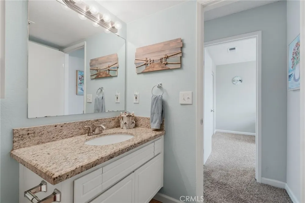 1143 E Ferguson Visalia, CA 93292