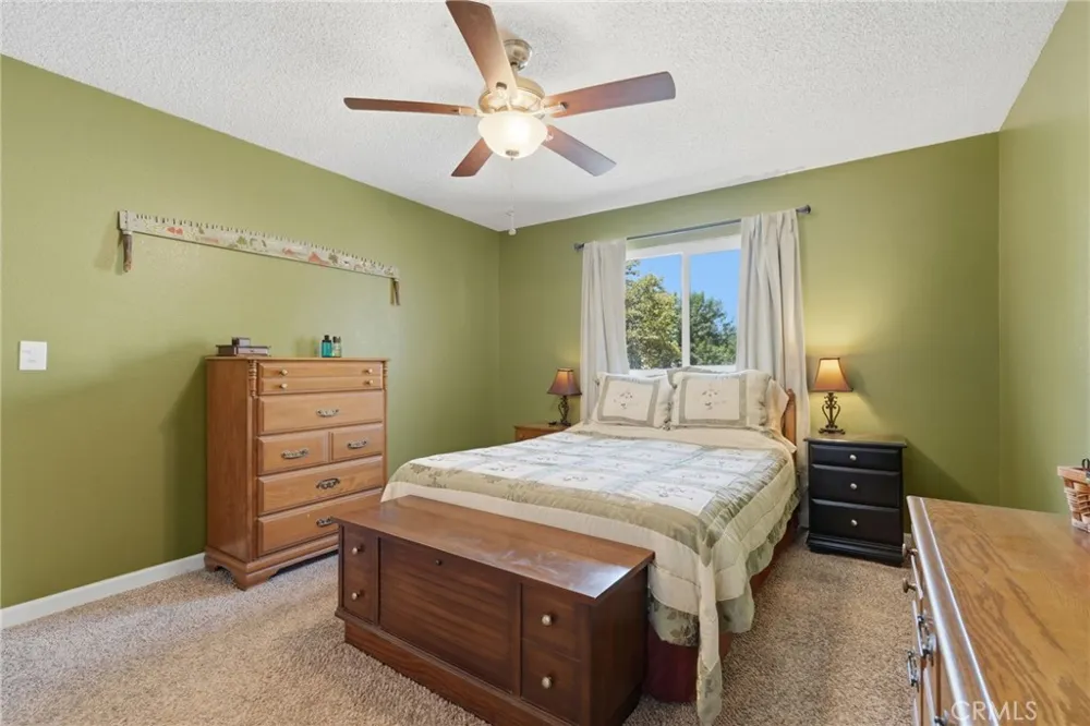1143 E Ferguson Visalia, CA 93292