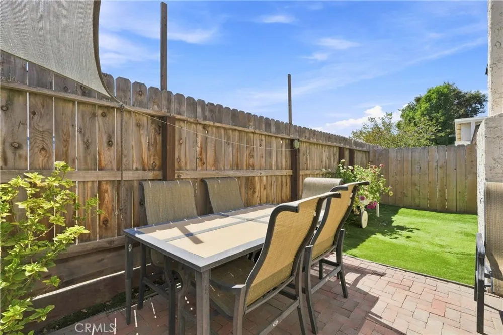 1143 E Ferguson Visalia, CA 93292