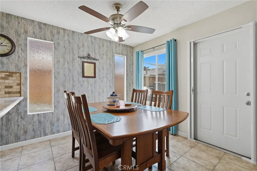 1143 E Ferguson Visalia, CA 93292
