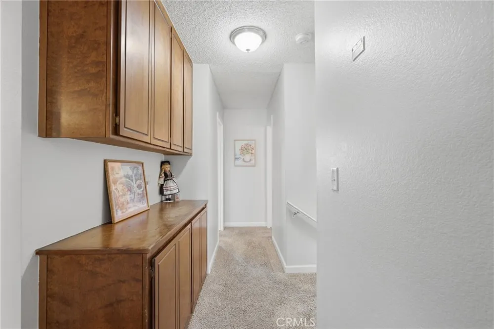 1143 E Ferguson Visalia, CA 93292