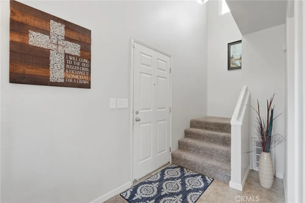 1143 E Ferguson Visalia, CA 93292