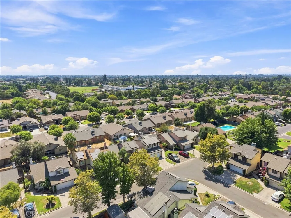 1143 E Ferguson Visalia, CA 93292