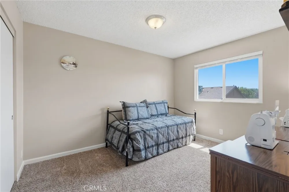 1143 E Ferguson Visalia, CA 93292