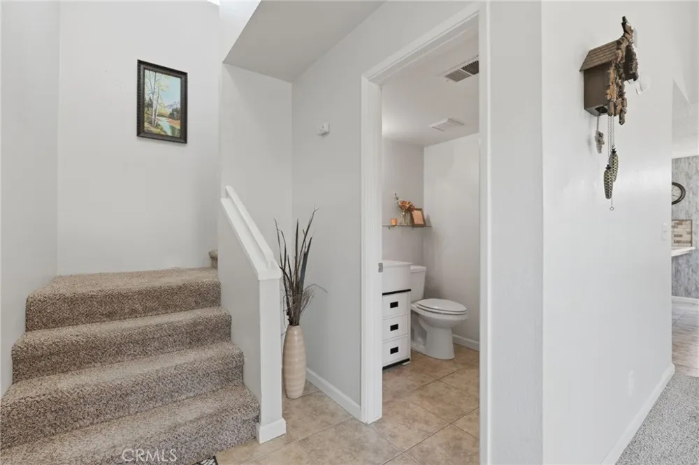 1143 E Ferguson Visalia, CA 93292
