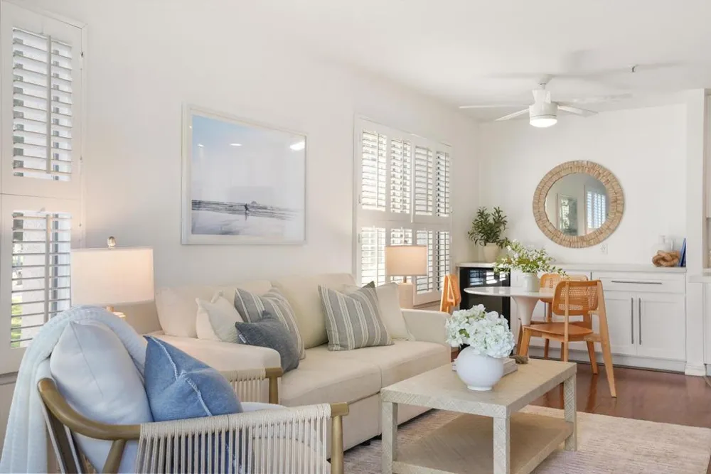 18242 Parkview Lane #208 Huntington Beach, CA 92648