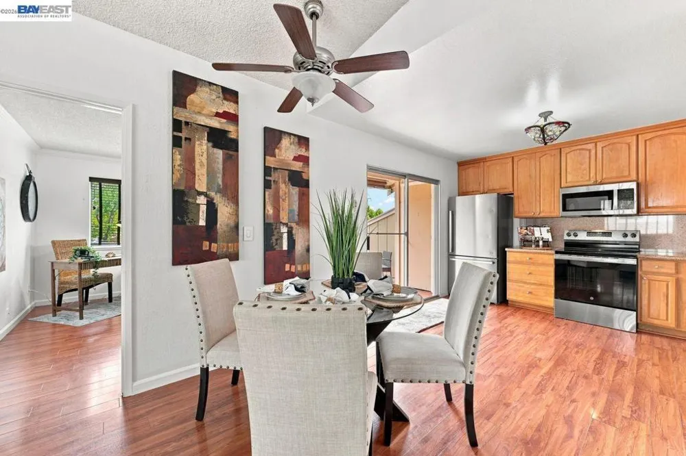 47 Raintree Ct #6 Hayward, CA 94544