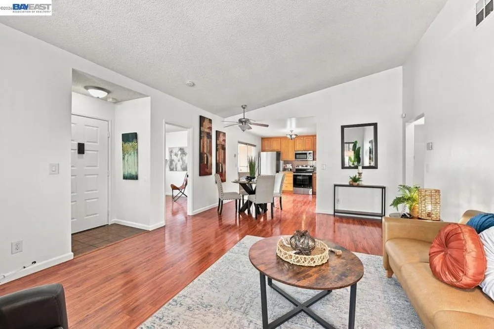 47 Raintree Ct #6 Hayward, CA 94544