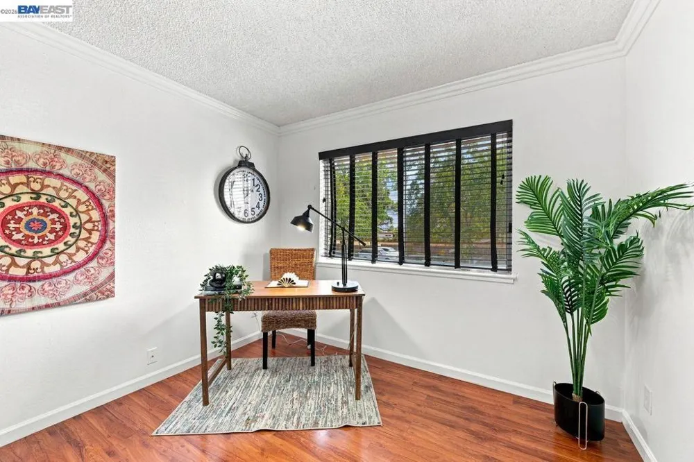 47 Raintree Ct #6 Hayward, CA 94544