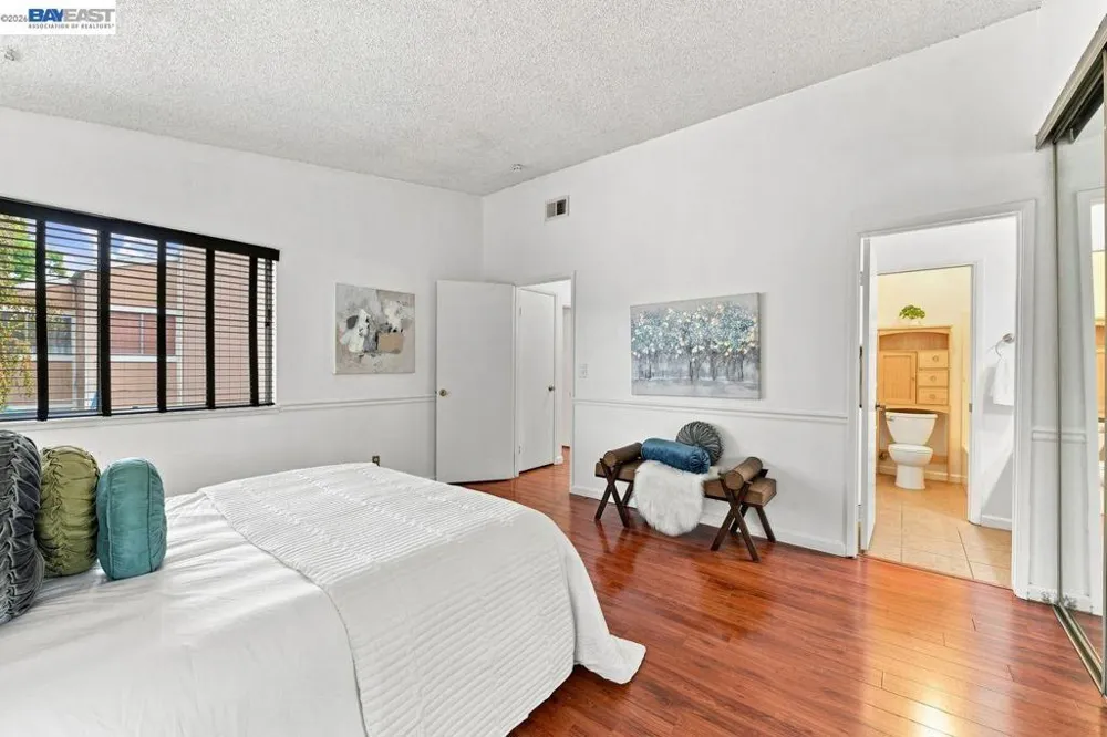 47 Raintree Ct #6 Hayward, CA 94544