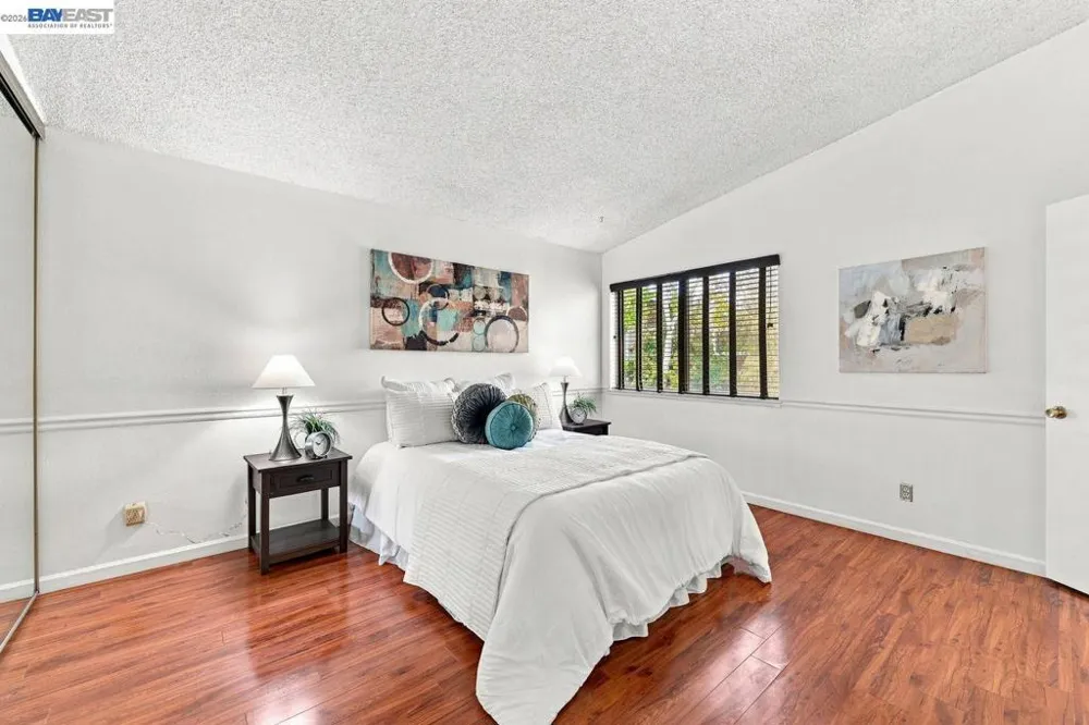 47 Raintree Ct #6 Hayward, CA 94544