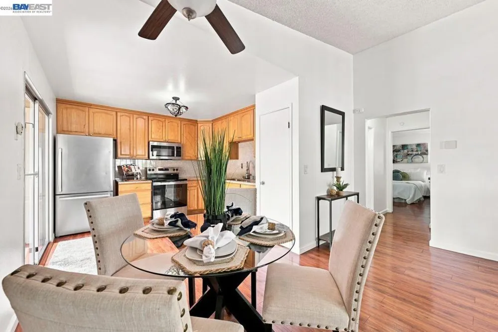 47 Raintree Ct #6 Hayward, CA 94544