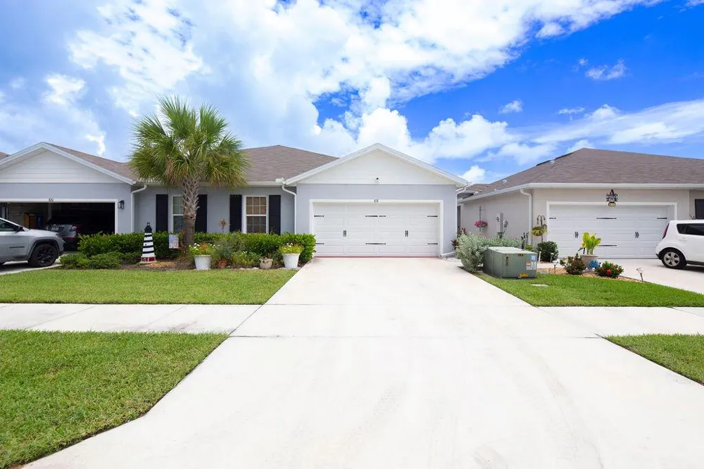 818 Persimmon Place Fort Pierce, FL 34981