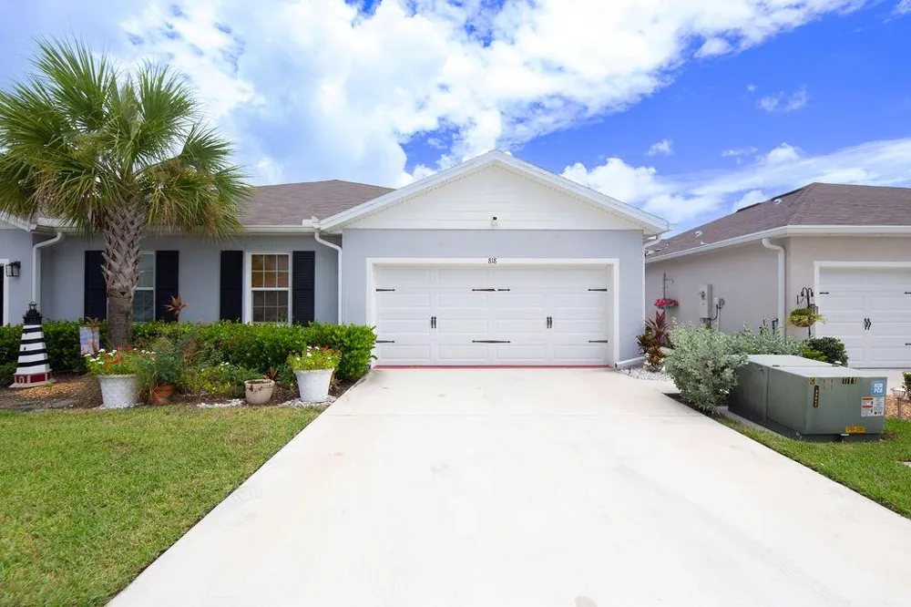 818 Persimmon Place Fort Pierce, FL 34981