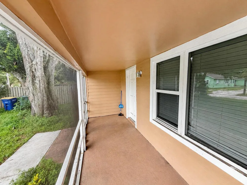 1204 Easter Avenue Fort Pierce, FL 34950