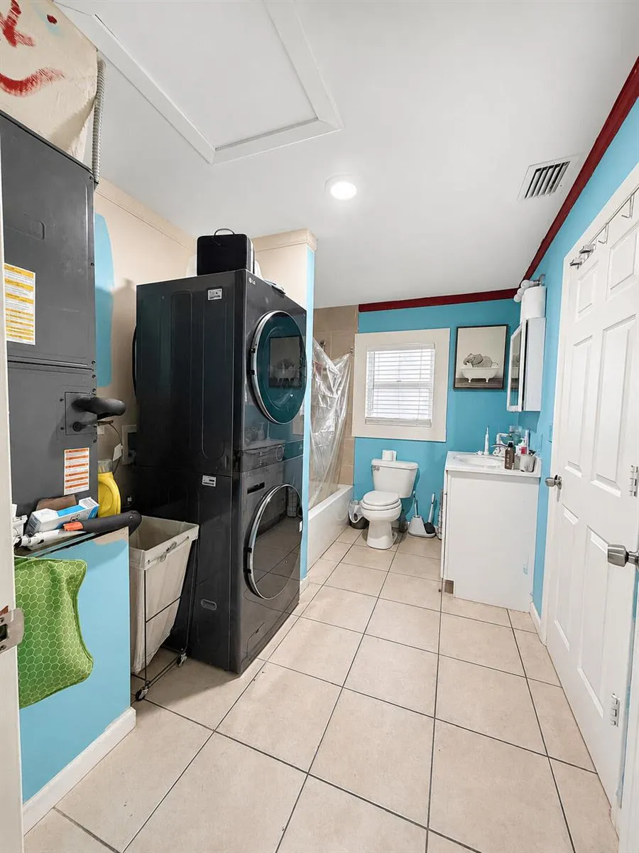 1204 Easter Avenue Fort Pierce, FL 34950