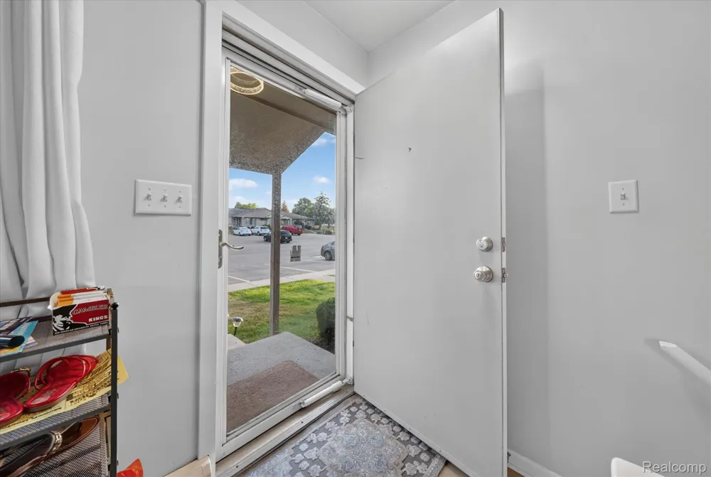 25102 Franklin Terrace #8 South Lyon City, MI 48178