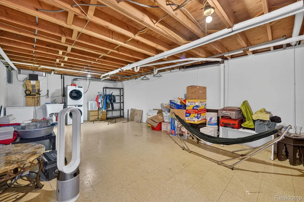 25102 Franklin Terrace #8 South Lyon City, MI 48178