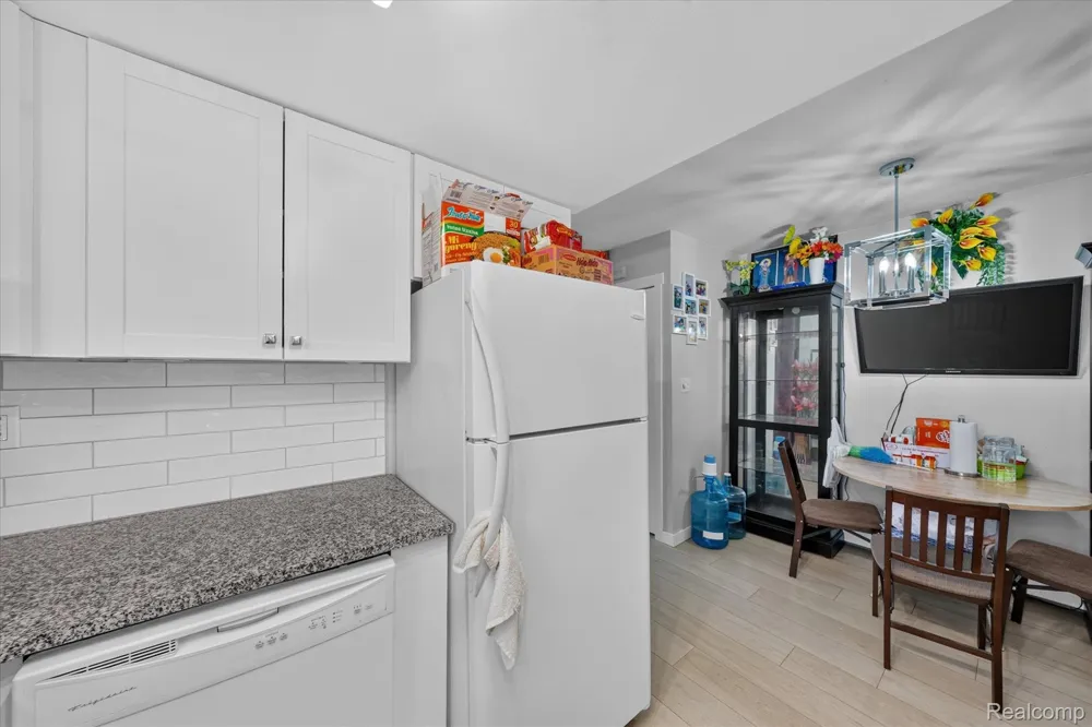 25102 Franklin Terrace #8 South Lyon City, MI 48178