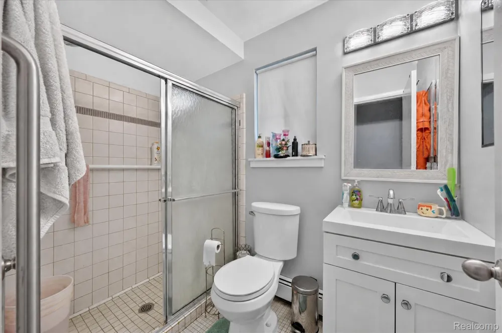 25102 Franklin Terrace #8 South Lyon City, MI 48178