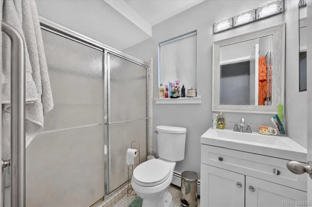 25102 Franklin Terrace #8 South Lyon City, MI 48178