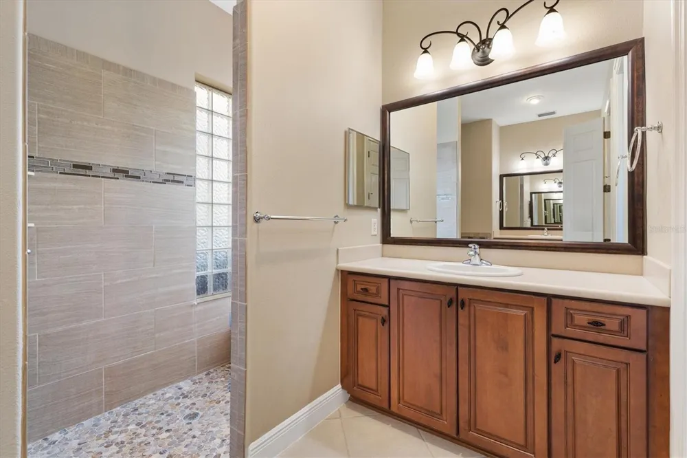 6027 SPINNAKER LOOP Lady Lake, FL 32159