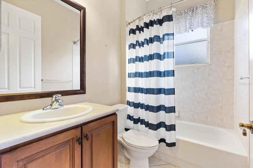6027 SPINNAKER LOOP Lady Lake, FL 32159