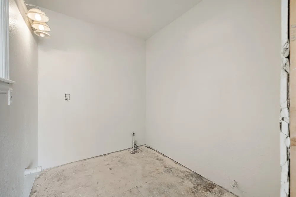 205 E Myrtle Lane Liberty Hill, TX 78642