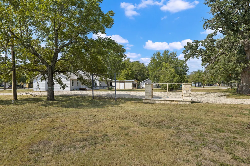 205 E Myrtle Lane Liberty Hill, TX 78642