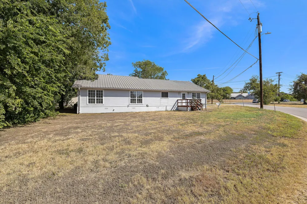 205 E Myrtle Lane Liberty Hill, TX 78642