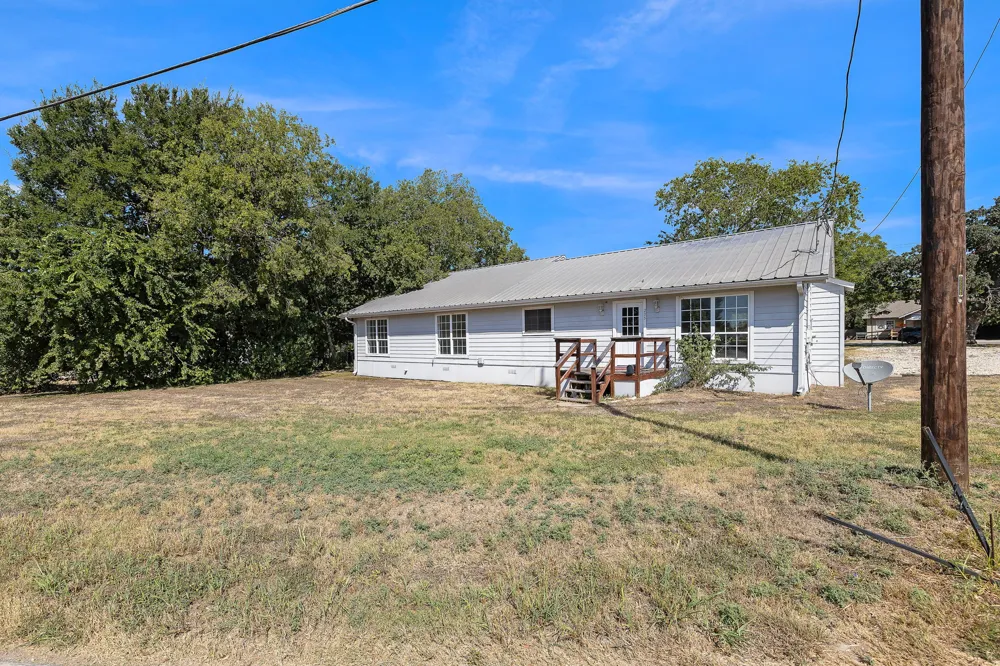 205 E Myrtle Lane Liberty Hill, TX 78642