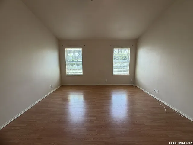 221 TURNBERRY DR Cibolo, TX 78108