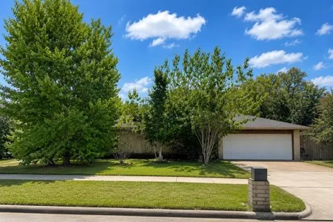 7123 Bahia Lane