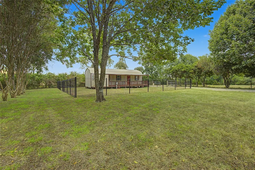 12039 Anderson Road Willis, TX 77318