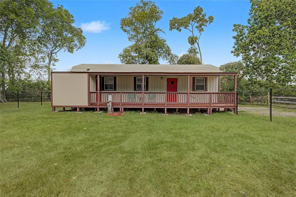 12039 Anderson Road Willis, TX 77318