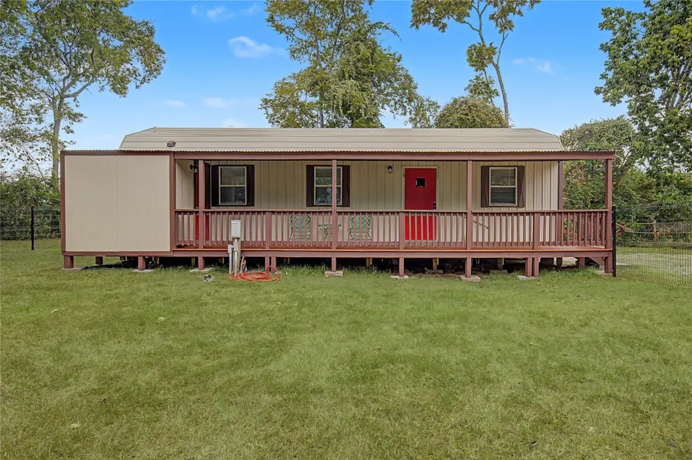 12039 Anderson Road Willis, TX 77318