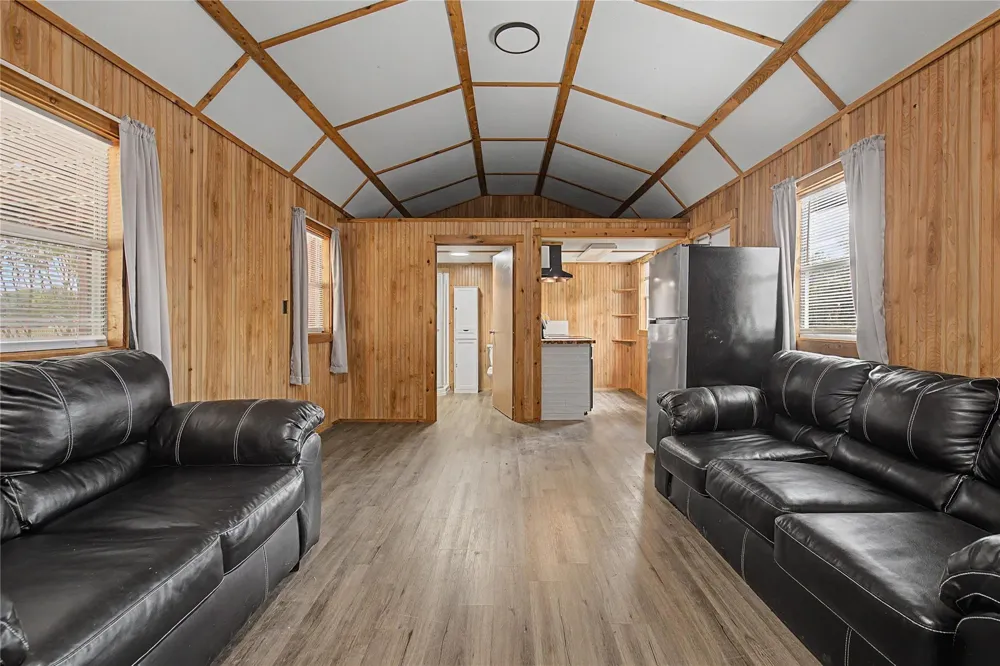 12039 Anderson Road Willis, TX 77318