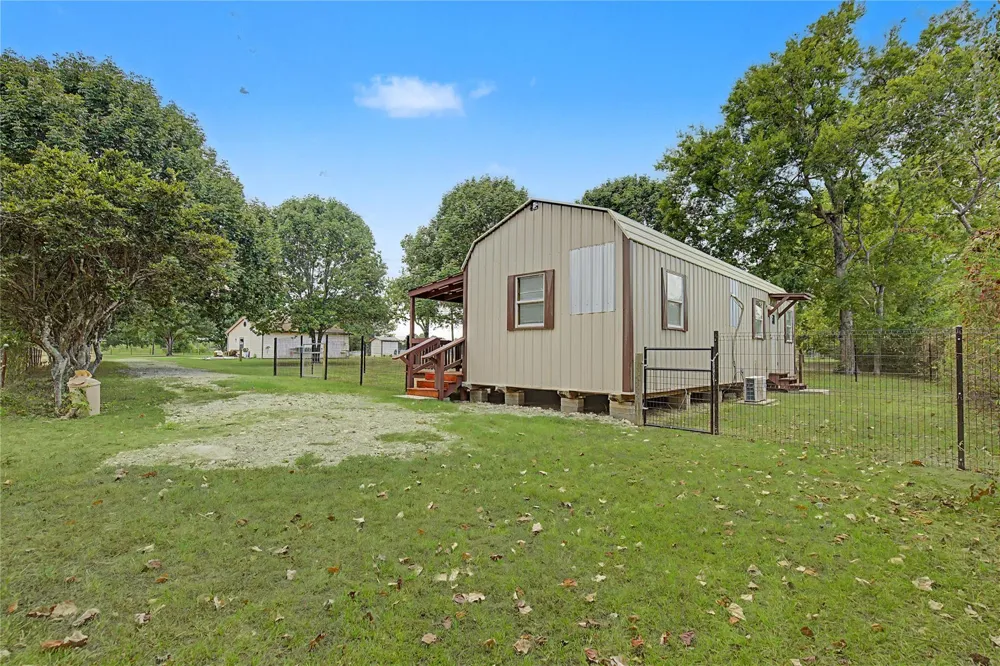 12039 Anderson Road Willis, TX 77318