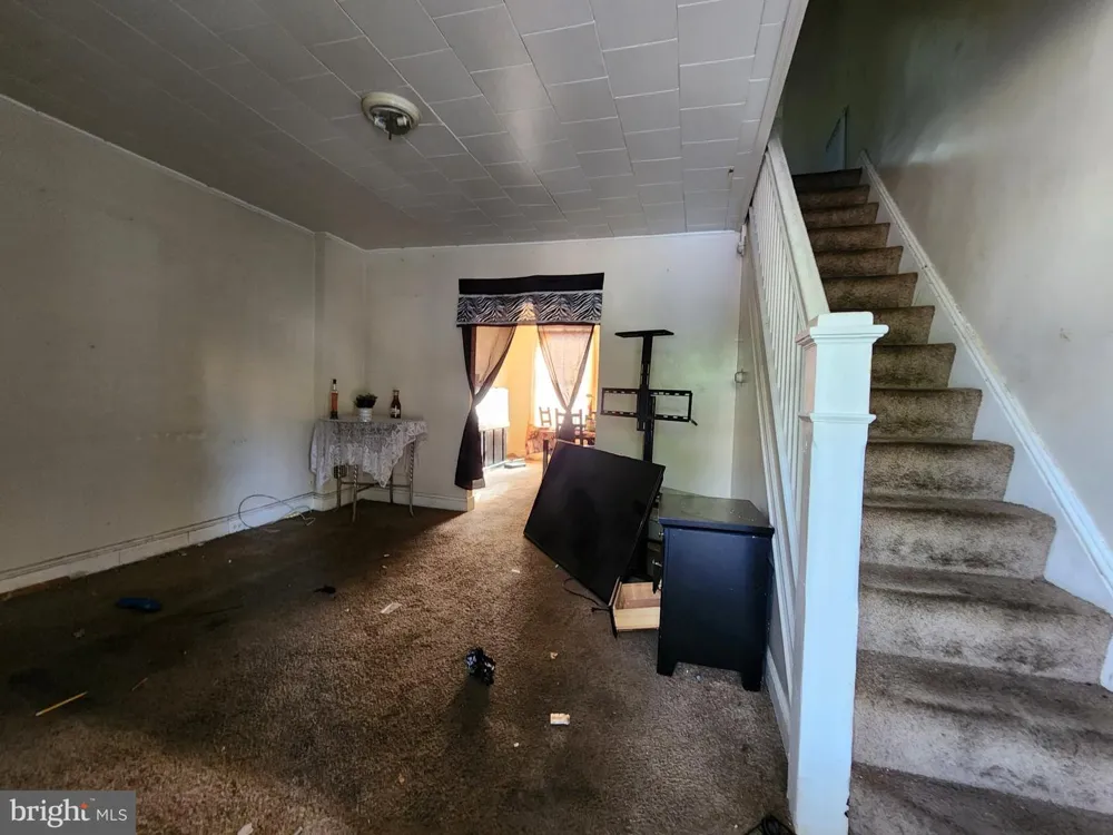 439 EAST AVENUE Baltimore, MD 21224
