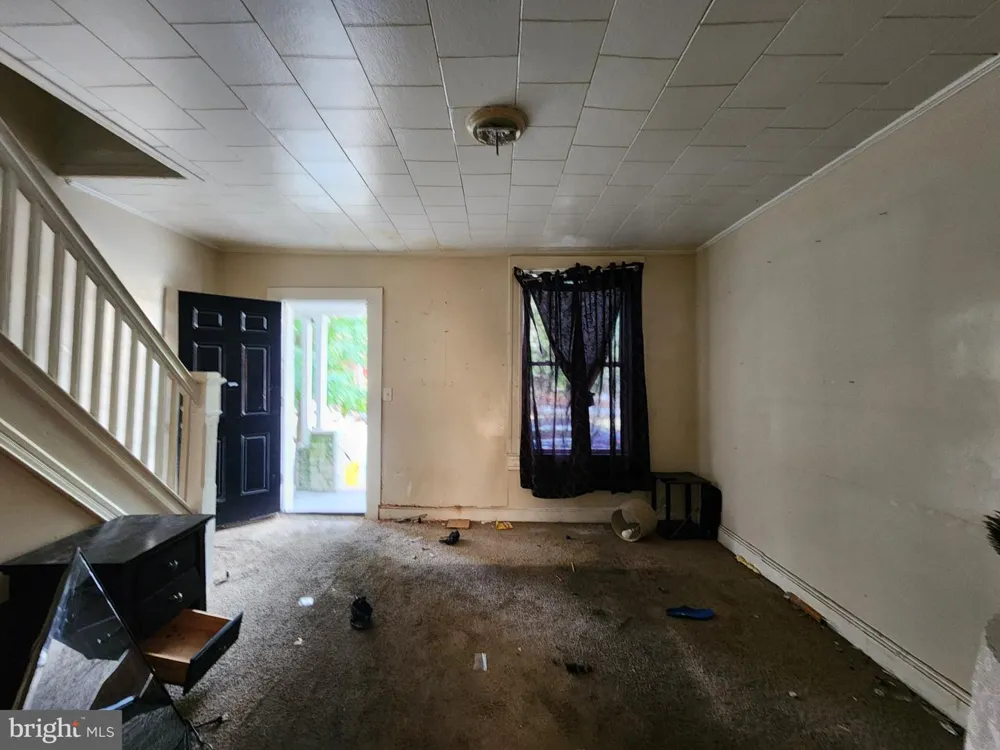 439 EAST AVENUE Baltimore, MD 21224