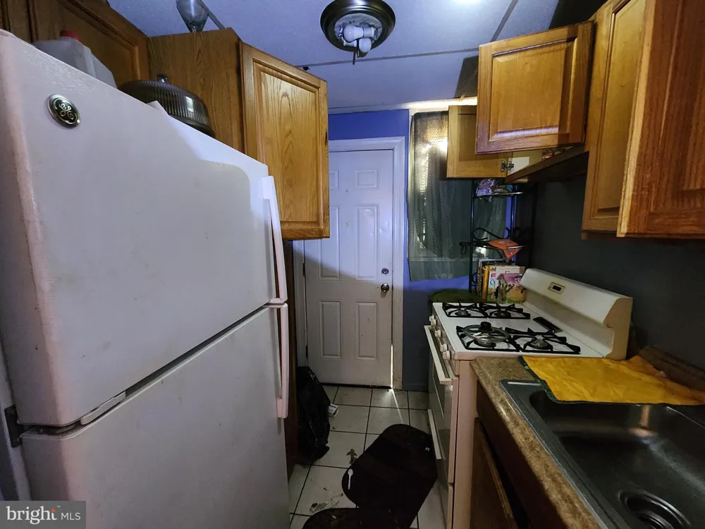 439 EAST AVENUE Baltimore, MD 21224