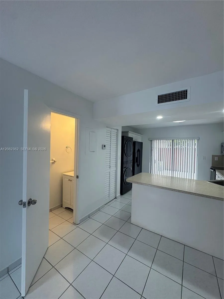 1907 SW 107th Ave #807 Miami, FL 33165