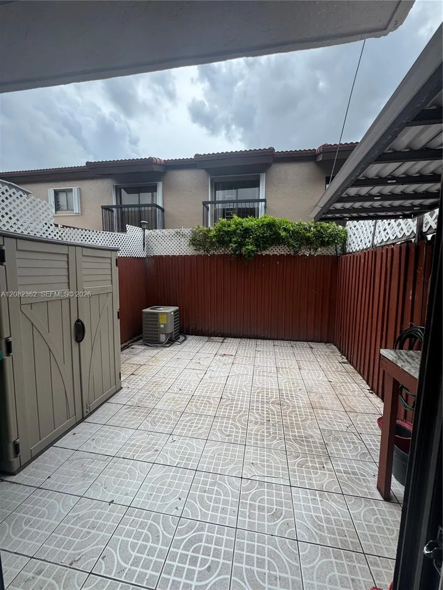 1907 SW 107th Ave #807 Miami, FL 33165