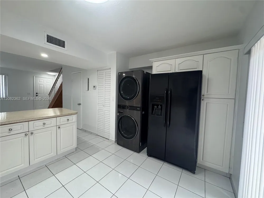 1907 SW 107th Ave #807 Miami, FL 33165