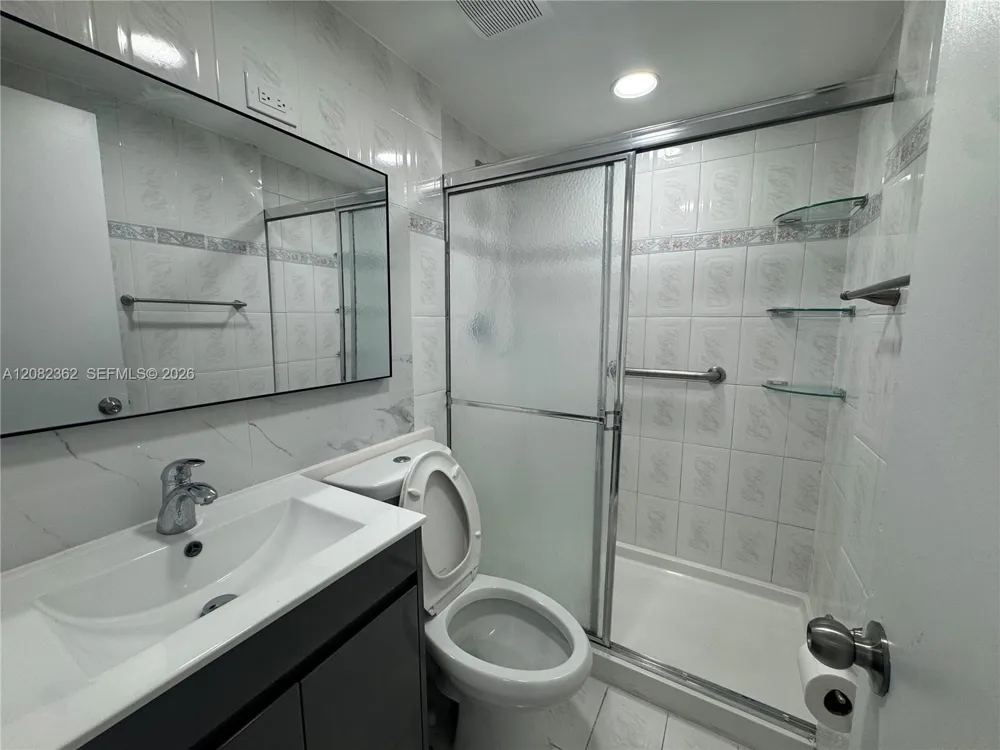 1907 SW 107th Ave #807 Miami, FL 33165