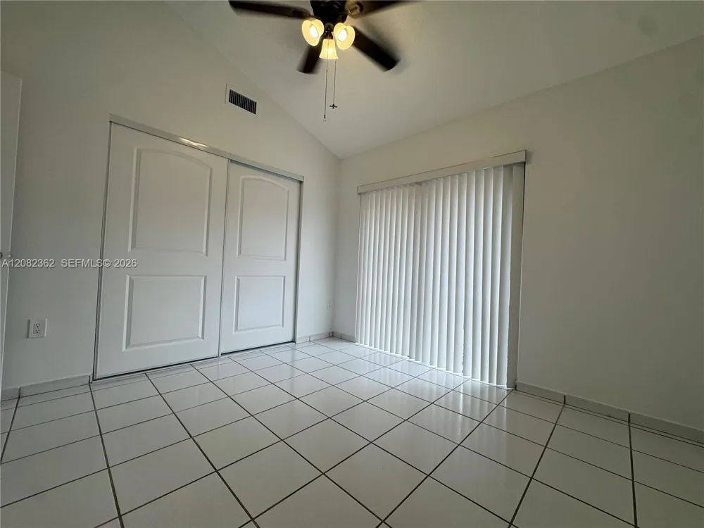 1907 SW 107th Ave #807 Miami, FL 33165